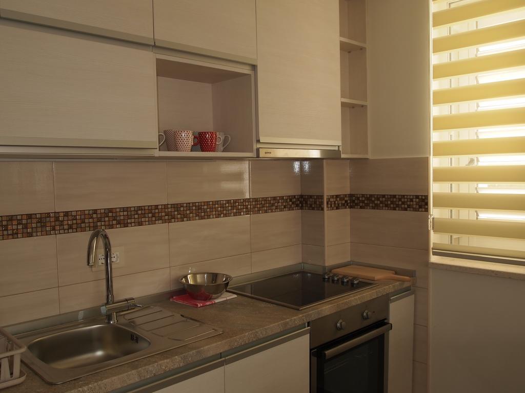 Apartments Lavanda Budva Bilik gambar