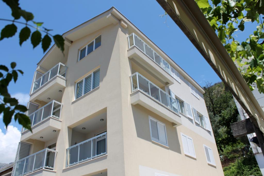 Apartments Lavanda Budva Luaran gambar